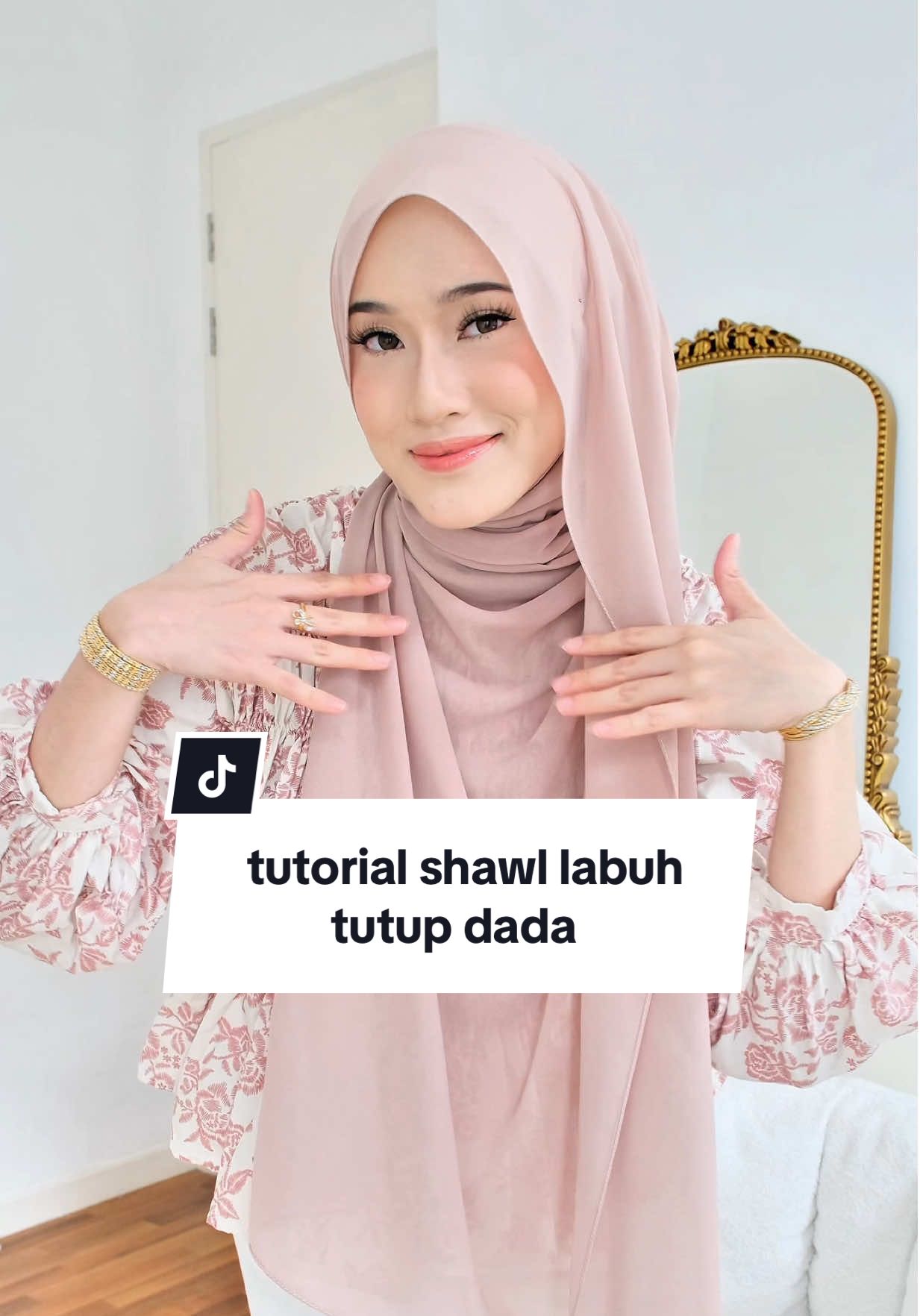 Replying to @huda62188 senangnya buat tutorial shawl ni kan ? walaupun 1.8meter still boleh buat labuh 😍 #heavychiffonshawl #chiffonshawl #shawlmurah #shawlviral #shawlchiffon 