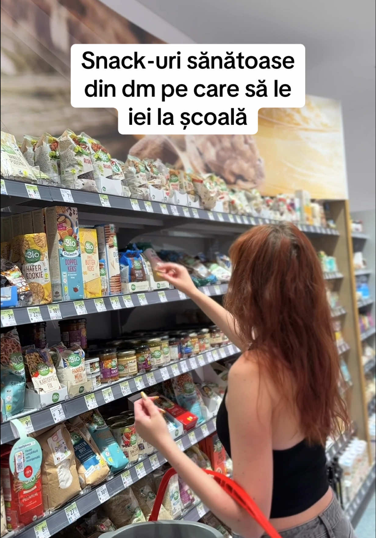 Îți propunem câteva alternative sănătoase de snack-uri pe care să le iei cu tine la școală sau oriunde ai nevoie de energie! 🙌 Și sunt la fel de delicioase 😋🌿 #dmromania #produsedm #iubescdm #shoppingaddict #cumparaturi 
