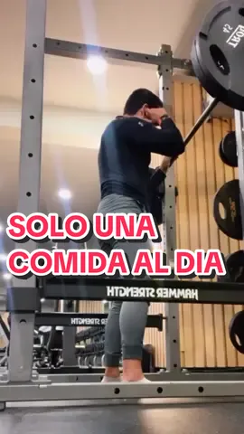 Hacer solo una comida al día, teóricamente se puede, pero llevado a la práctica se puede complicar 🥵 #elfitnessconciencia #nutricion #dietasfitness 