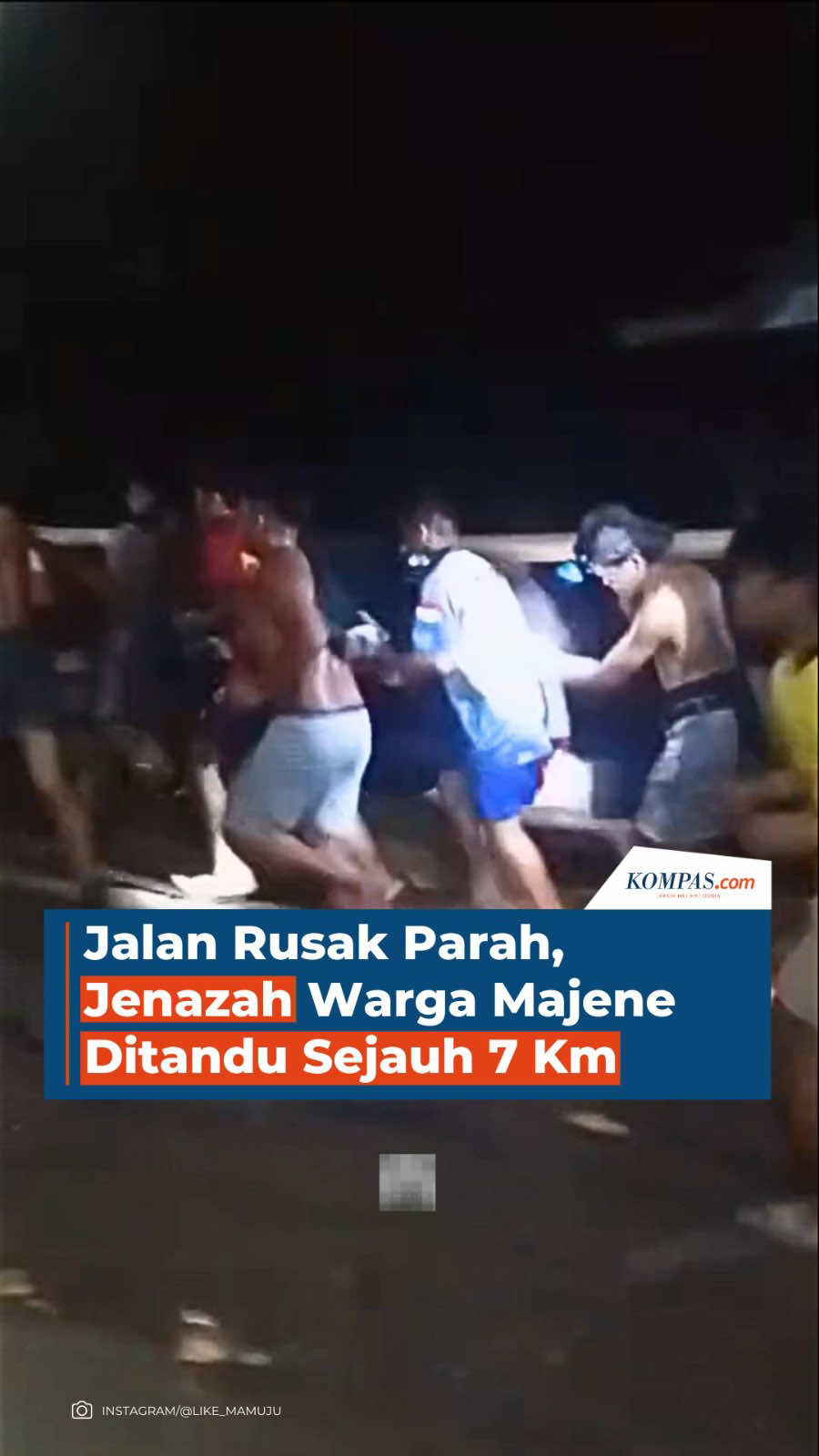 Jenazah seorang warga di Kabupaten Majene, Sulawesi Barat, terpaksa ditandu sejauh lebih dari 7 kilometer karena ambulans tidak bisa masuk akibat jalan rusak parah, Minggu (7/9/2025). “Kondisi jalan rusak parah bertahun-tahun,” ujar Kepala Desa Limboro Rambu-rambu, Alimuddin. Puluhan warga bergantian menandu jenazah melewati hutan belantara dengan penerangan seadanya. 🎥: @like_mamuju Penulis: Junaedi, Ihsanuddin Kreatif: Blanka Rahel Maretha Joanne Produser: Elizabeth Ayudya Ratna Rininta ~R #JalanRusak #Majene #Sulawesi #Peristiwa ##Read