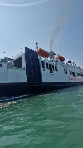 Selamat tinggal Jawa, halo Sumatera! 👋 #kapalferry  #penyebrangan_merak_bakauheni #kapalpesiar #sea #pelayaranindonesia 