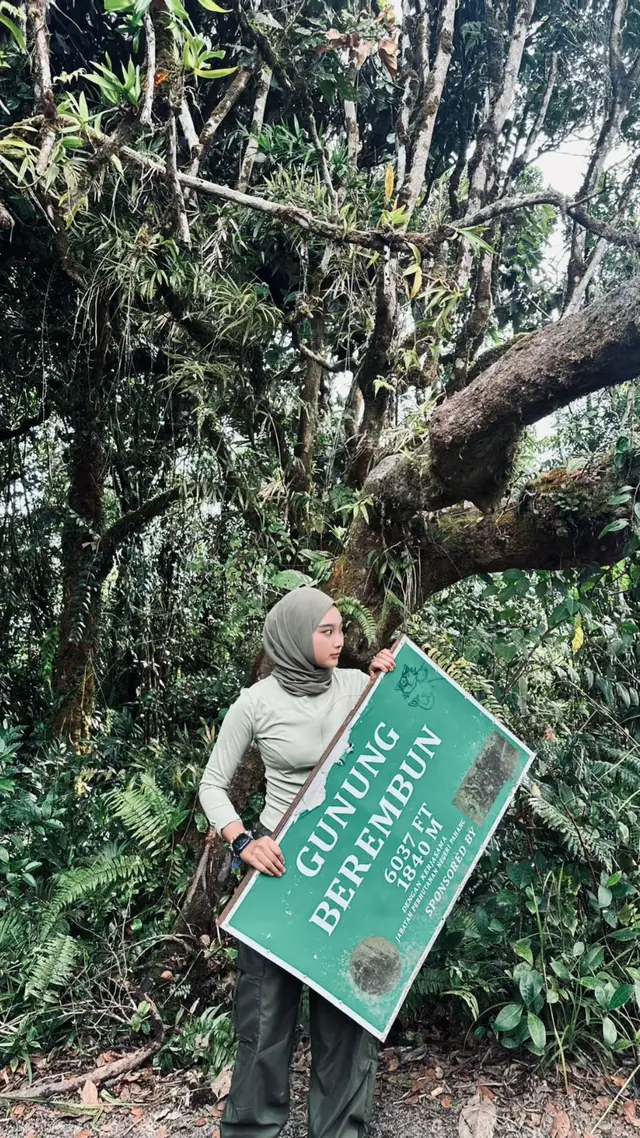 jiwa kacau hiking solusinya 😵‍💫 #Hiking 