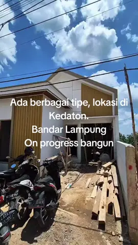 INFO : ARIE ( 0822 6947 7413 ) RIZQUNAA TOWN HOUSE Rumah Komersil Murah Berkualitas di Gunung Terang Bandar Lampung . Jl .purnawirawan 3 sertifikat hak milik on proses pecah. Tersedia 7 unit  Harga pembeli pertama :  🏠Type 50/72 harga Rp 350 jt Juta ( 1 unit finishing blok D) 🏠Type 60/84 harga Rp 430jt Juta ( 1 unit )  🏠 Type 45/64 harga Rp 335 jt Juta ( 3 unit )  🏠 Type 90/91 harga Rp 675 Juta ( 2 lantai 2 unit KT 3 KM 2 )  Harga cash/kpr all in ( exclude asuransi dan hold angsuran) 🌏 Lt : 72 m², 84m² dan 64 m² dan 91 m² 🏠 Lb : 50 m², 60 m², 90 m², dan 45 m²  *Free* : torn air , mesin air submercible.  🏘️Fasilitas cluster :  1. Jalan lebar 2. Lingkungan asri dan nyaman 3. Lokasi strategis :         ⏰ 5 menit ke terminal Rajabasa        ⏰10 menit ke Mall Boemi Kedaton        ⏰30 menit ke Bandara Raden Intan        ⏰30 menit ke Tol Kota Baru         ⏰15 menit ke pusat ibu kota 🏡 SPESIFIKASI BANGUNAN : ✅Kamar Tidur 2 ✅Kamar Mandi 1 ✅Kloset duduk ✅Ruang Tamu dan keluarga ✅Dapur + meja dapur ✅Carport ✅Kwh listrik 1300 ✅Sumur bor + Mesin + Toren ✅Taman  ✅Rangka atap kayu  ✅Genteng mantili finishing cat ✅Kusen kayu ✅Lantai granit 60x60  ✅Plafond gypsum & pvc ✅Cat berkwalitas #propertylampung  #ariepropertylampung  #rumahmurahdibandarlampung 
