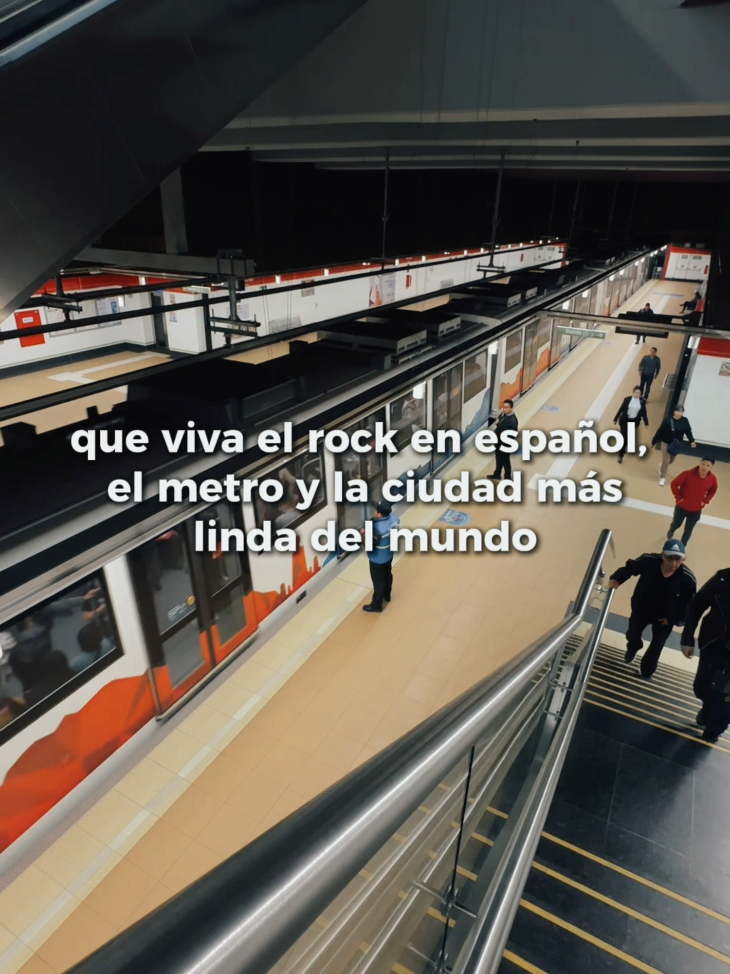 100 MILLONES DE VIAJES y contando 😎🚇 #urgente #PabelMuñoz #Quito #Metro #RC #uio #urg