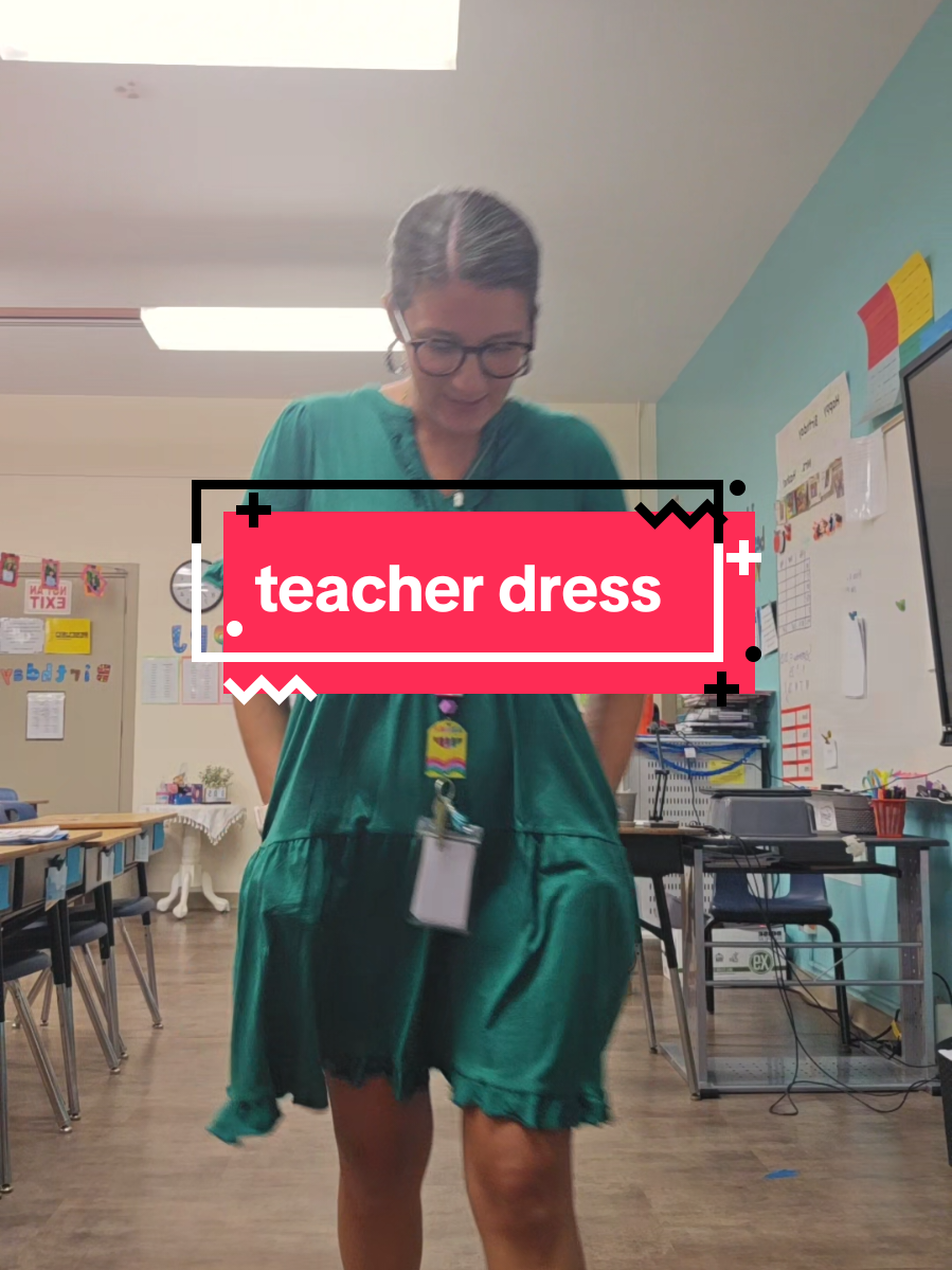 Teachers- this dress is perfect for achool. It's comfy, stretchy, has pockets, and is longer in the back than in the front.  #teacherdress #womensfashion #teacherootd #fallfashion #dokotoo 