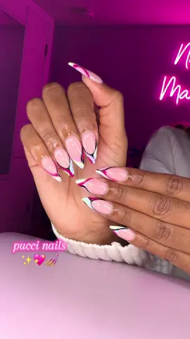 i’m obsessed they’re so perfect😆 #nailinspo #pucci #puccinails #nailsoftiktok 