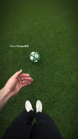 ⚽️💆🏻‍♂️#foryoupage #football #therapy #fypviral #fyp 
