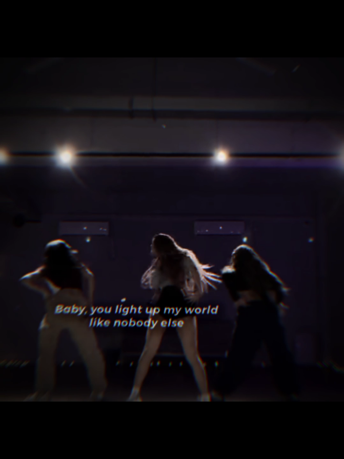 Viral Dance #hotgrls #tranding #grothaccount #creatorsearchinsights #viraldance 