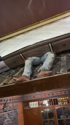 Kacau ini ah …