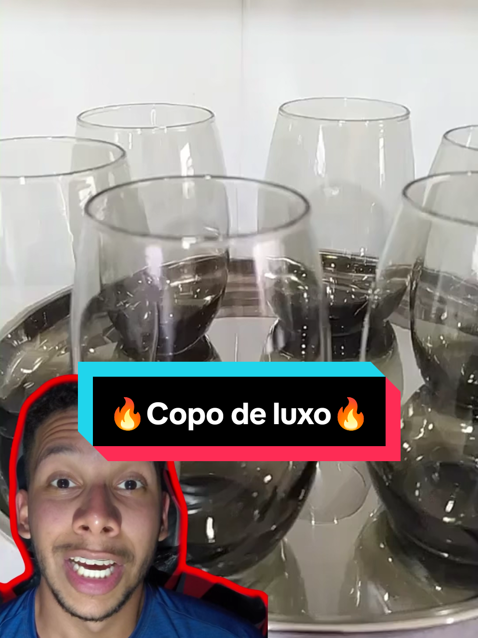 ✨ Kit 6 Copos Aruba Fumê – Estilo e sofisticação na sua mesa! 🍷 O design moderno com fundo escuro deixa qualquer bebida mais elegante. Perfeito para impressionar visitas ou deixar seu dia a dia mais chique! 🔥 Corre antes que acabe! #copodevidro  #copoaruba  #mesaposta  #copodevidroresistente #copo 