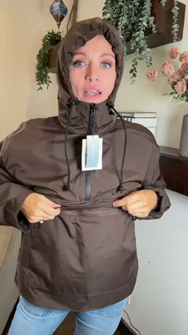 I didn’t realize how much I’d wear this jacket until I got it… waterproof, oversized, and so easy to throw on. Obsessed. 🔥#puffitjacket #falljacketsforwomen #l#lightweightjacketsw#waterproofjacket