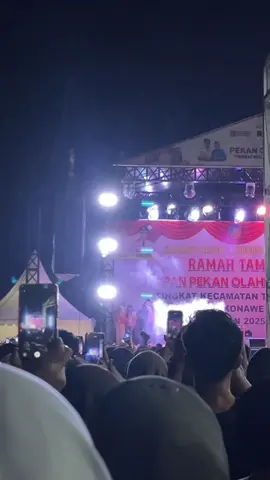 seruuuu 😂😂🥶🥶🥶🌧️🌧️🌧️ 📍Tinanggea .#fyp #konsertinanggea #konserjuanreza #konser @Juan Reza 