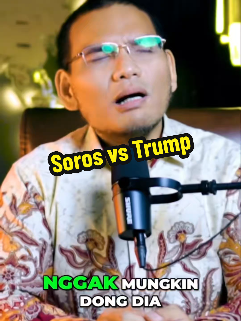 #duet with @leehan.gg Soros, Revolusi Warna, dan TNI 🔥  Kita pernah melihatnya di Amerika. George Soros berusaha membentuk pasukan revolusi warna di jantung negeri Paman Sam sendiri. Bentrokan pecah, Trump dilawan, jalanan kacau. Tapi akhirnya gagal karena militer Amerika turun tangan, menjaga agar negara tidak runtuh. ⚡ Kini skema itu coba diulang di Indonesia. Influencer dengan tuntutan 17+8, yang sebagian besar tidak masuk akal, berteriak agar TNI “diam di barak” dan tidak ikut mengurusi demo kerusuhan. Tujuannya jelas: agar saat kekacauan meluas, tidak ada kekuatan yang bisa meredam. Saat itulah mereka berharap krisis ekonomi pecah, rupiah runtuh, rakyat tercekik, dan negeri ini mudah dijajah. Ingat 1998 rakyat lapar, harga melambung, dan aset bangsa dijual murah ke asing. Itulah peta jalan yang ingin diulang Soros dan antek-anteknya. Jika berhasil, Indonesia bukan hanya kalah dalam politik, tapi juga kalah dalam perang dagang dan ekonomi global. 🚩  Pertanyaannya: apakah TNI akan diam? Ataukah mereka akan menjaga rakyat seperti militer Amerika menjaga negerinya? Satu hal pasti: jika TNI benar-benar pasif, maka revolusi warna akan menghancurkan Indonesia dari dalam. ✊ Tolak makar! ✊ Lawan pasukan revolusi warna! ✊ Bersama rakyat, TNI harus menjaga Indonesia agar tidak jatuh ke tangan asing! #ResetIndonesia #Revolusi#BRICS   #demokrasi 