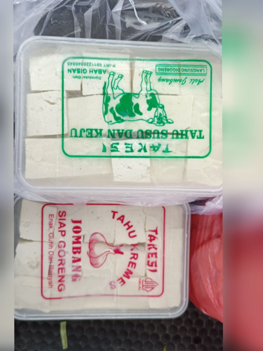 TAHU SUSU & TAHU KREMES original Jombang  MASIH MENJADI IDOLA IBU-IBU karna rasa yang khas dengan tekstur lembut  #tahususu #tahukremes #sayur #lauk #karanganyar24jam 
