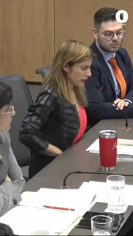 Las diputadas Andrea Álvarez del PLN, y Rocío Alfaro del Frente Amplio anunciaron este viernes que están a favor de levantar la inmunidad al presidente de la República, Rodrigo Chaves Robles, para que enfrente en los tribunales la denuncia por el presunto delito de concusión. En contra de quitar el fuero al mandatario se pronunció el oficialista, Daniel Vargas#inmunidadpresidencial #costarica🇨🇷 