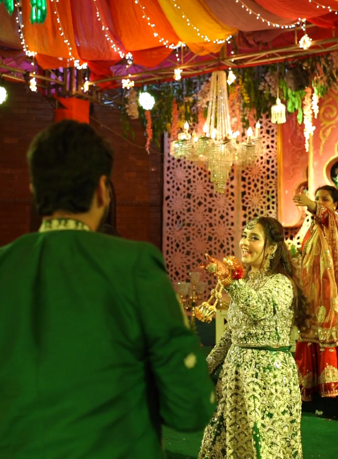 @Bushii 👸 #foryou #mehndi #dance #usamakhokharphotography 