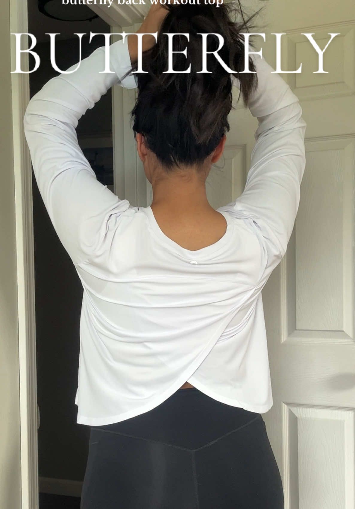 Wait I wasn’t ready for this to be this cute! #workoutclothes #longsleeve #gym #gymclothes #fall  @baleaf 