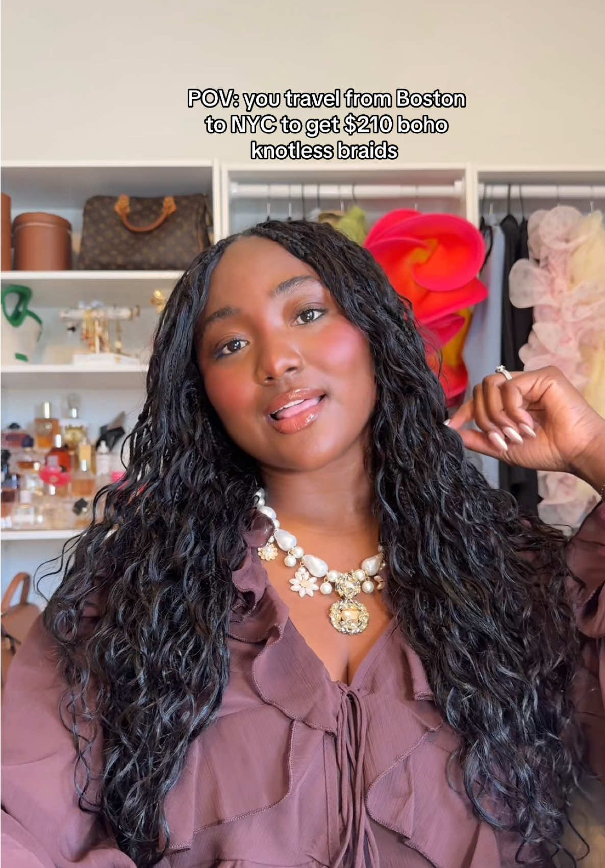 Traveling from Boston to NYC to have the best braiding experience at @JoliedenBeautyBar. They have a $210 boho braiding special Monday through Thursday. Walk-ins only ❤️ #bostontiktok #bostoninfluencer #nycsalon #nycbraider 