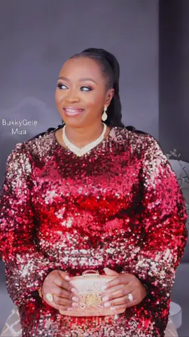 Happy birthday sis,  I wish you all the best 💖 😍  #fyp #fotyoupage #happybirthday #birthday #bukkygelemua #bukkyphotos #foru #tik_tok #davido 