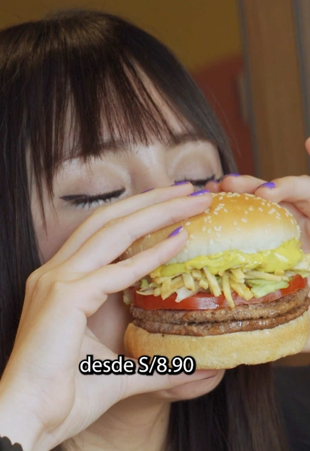Cremosa, crujiente y contundente 🍔🫦🍔 Llegó la nueva APALTADA BURGER 🗣️ Pruébala en versión POLLO o DOBLE CARNE 🔥 Y a solo... ajá S/8.90 😮‍💨 #hamburguesa #mcdonalds #palta #peru #chisme