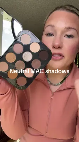 This neutral palette is STUNNING 😍 and such a great deal right here!  @maccosmetics #maccosmetics #makeupover40 #eyeshadowtutorial #eyeshadow #shadows 