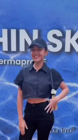 Amanda Manopo Girang Badan Kini Proporsional Amanda Manopo mengaku membuat badan lebih berisi karena permintaan sutradara film. Merasa tertantang, ia langsung membuat berat badannya naik #viral #beritaupdate #update #amandamanopo #hits 