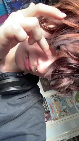 Ignore the shaky hands I think my bp is low IoI #mlm #alt #fyp #dyedhair #09 