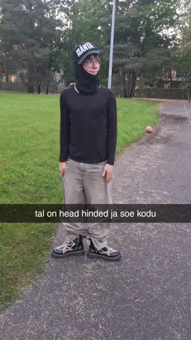 ta laks koju ja ema tegi talle kakod vahukommidega #eestitiktok #xybcafyp #fyp #shiesty #eesti 