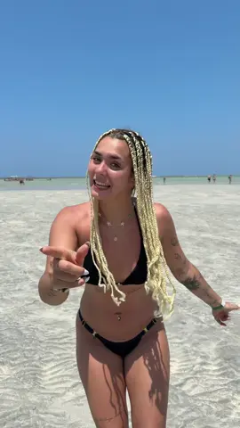 Mandale un cuartetasl en la playa