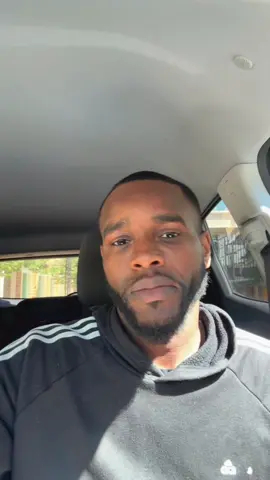 My friend just got here talking about she got front row seats. Duh, we all do!!😂😂 @chrisbrownofficial they don’t understand bro!!😂 #fypシ #fyp #tiktok #foryoupage #viral 