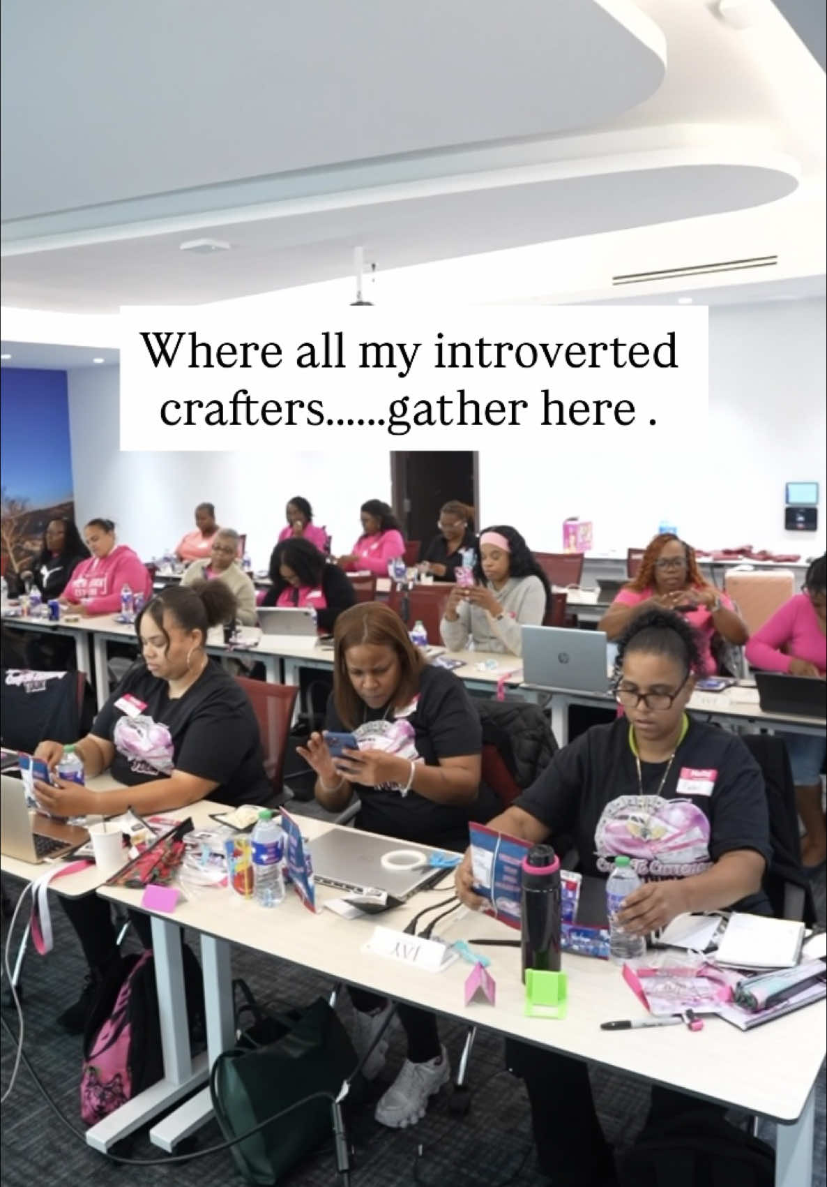 I was an introverted crafter too… until I got in THIS room. Every crafter in America should be at the @craftycreatorscon this October in Atlanta 👏 Let me tell y’all why… In this industry, it ain’t about who’s got the best craft. If you don’t have community, if you don’t have a circle, if you don’t have people cheering you on…it’s hard to reach that next level. Because truth be told, we already feel like outsiders sometimes. Folks on the outside don’t understand the hours, the creativity, the energy we pour into our art. But when you step into a room full of people who get it? Everything shifts. Last year, people came to the Crafty Creators Conference and left with new best friends, business partners, sisters… real community that still runs strong today. And this is especially for my introverts 👀 …the ones who feel like, “I’ll just stay in my own space.” No, boo. You gotta get in the room. You gotta surround yourself with like-minded go-getters. Especially in 2025, with so much going on, community is what builds you, what drives you, what lifts you higher. So if you’re ready to connect, grow, and finally feel seen? Get in this room. Me and my team will be there coaching, mentoring, and making sure you leave with more than just notes…you’ll leave with a circle that’s got your back. Comment the word “CRAFTY” if you don’t have your ticket yet. Let’s make October the month that changes everything. : #CraftyCreatorsConference #Crafty2025 #CraftToCurrency #CommunityOverCompetition #CraftBoss #MakersMovement #CraftersUnite #CreativeCommunity #LevelUpYourCraft