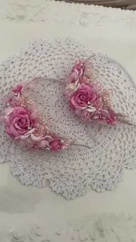 We love pinks and butterflies 💕💕💕 #girlmom #photography #handmade #fy #smallbuisness #MadeWithLove #photoshoot #fy #MadeWithLove #photoshoot #bow #props 