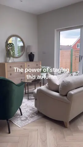 🍂 September and October are prime months for staging.  With fewer l than spring, serious buyers get more focused, and autumn light makes homes feel warm and inviting. Staged properties sell up to 73% faster and often achieve 5–15% higher offers—giving developers a clear edge before year-end. #PropertyDevelopment #HomeStaging #AutumnMarket