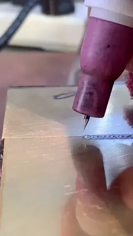 welding trick  #welding #asmr #weldingtiktok #welder #perfectweld 
