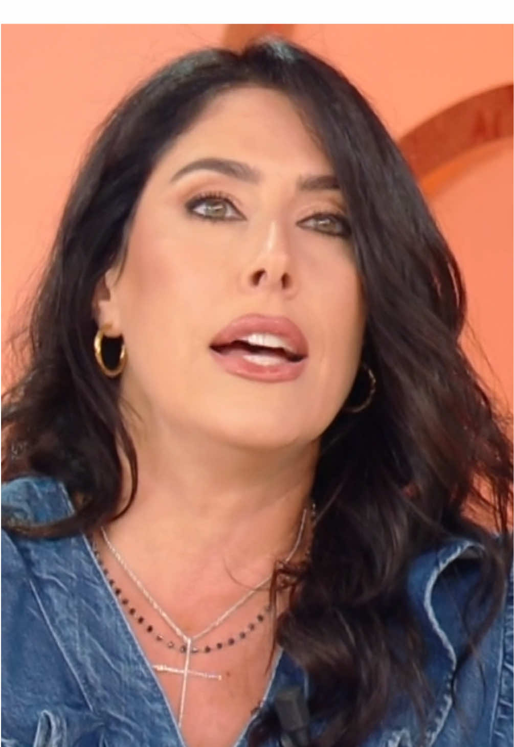 “Ecco perché io e Iago García ci siamo lasciati…”. Amanda Lecciso a #LVB #davedere #lavoltabuona #rai1 #tv 