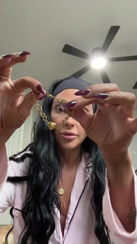 Truly just want to share this with all the girls who don’t know!! @Slide Jewels sponser me i love you with my whole heart 🥲❤️#jewlery #goldjewlery 