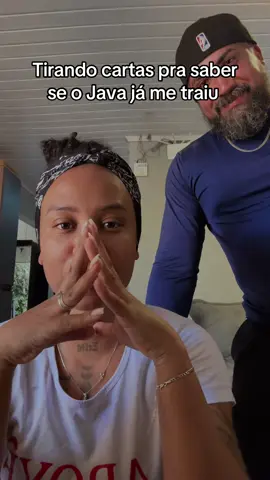 Ele entra em pânico cada vez que eu abro o baralho #cartomante #casal#baralhocigano 