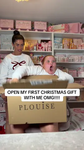 OMG! #plouise #surprisegift #viral #christmas 