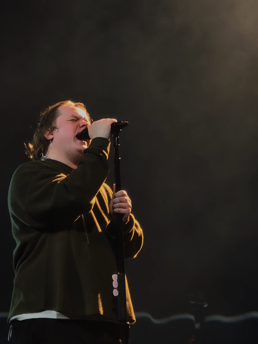 someone you loved lewis capaldi  sheffield n1 september 2025 @Lewis Capaldi #lewiscapaldihq #lewiscapaldi #lewiscapaldisheffield #livemusic #foryou 