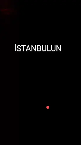 kilise çocuğundan olmaz melek göz boyamak için giyer sarı yelek 