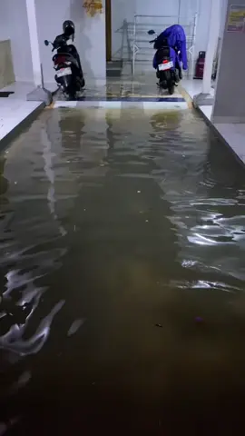 Bali dah banjir seperti di kajarta ini