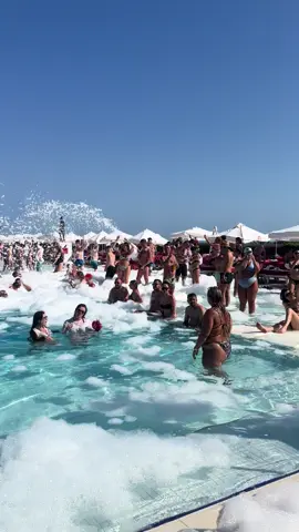 #adamandeve #hotelturkey #poolparty 