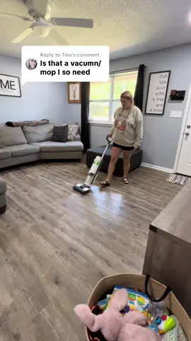 Replying to @Tina it’s my BESTFRIEND. You can vacuum eggs, noodles, spills, literally anything!! 