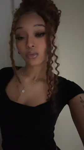 🫶🏼. 