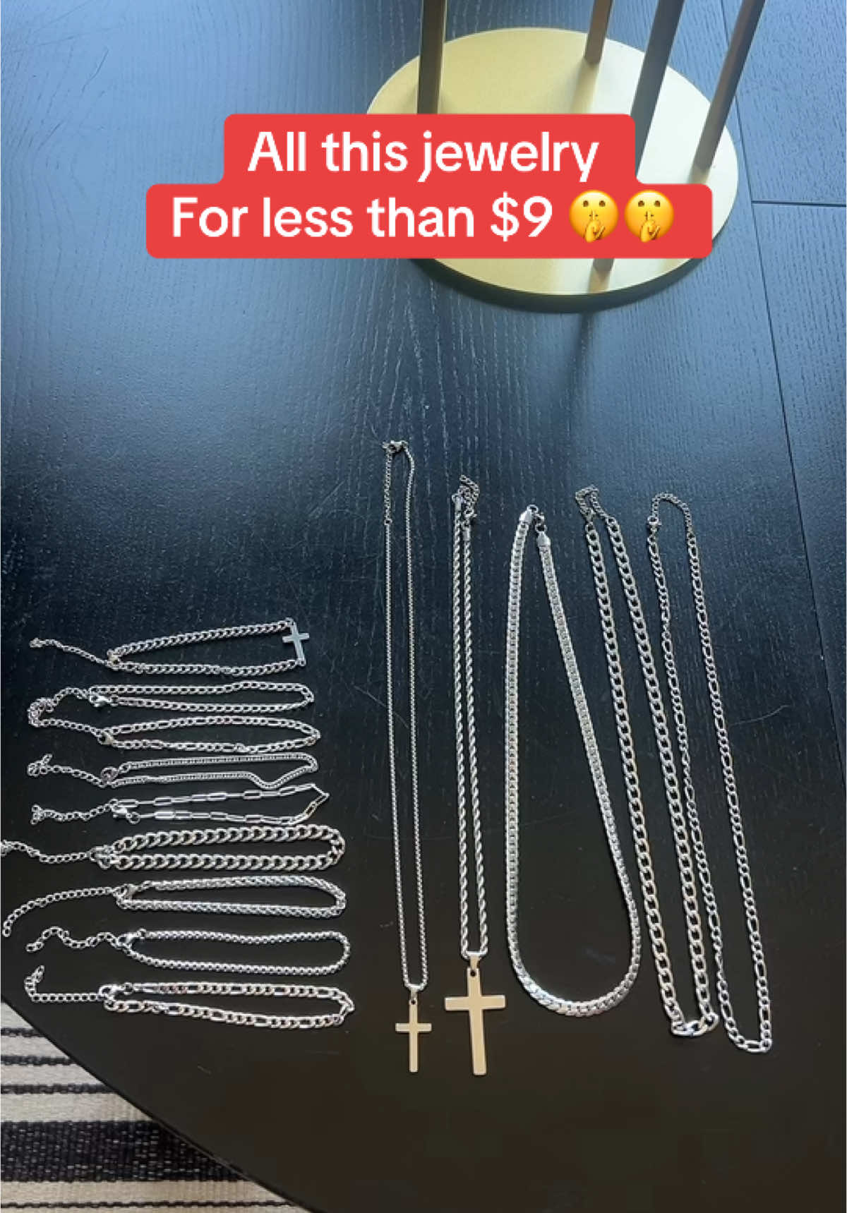 All this jewelry for less than $9 🤫🤫 what a steal 🥵🥵