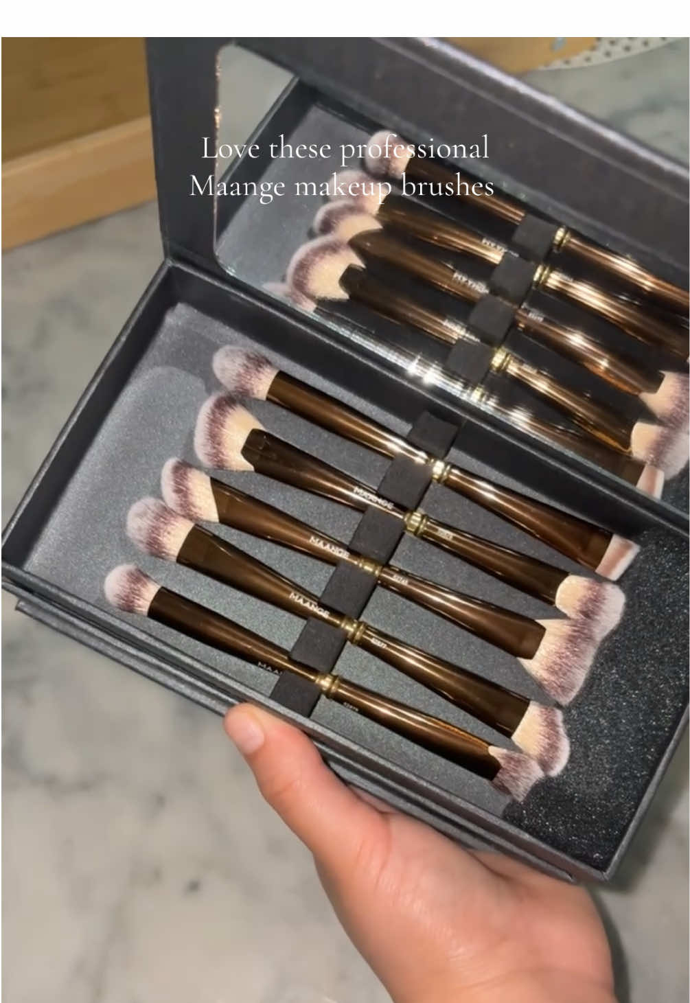 #maangebeauty #mkeupbrushes #fyp #foryoupage #makeup 