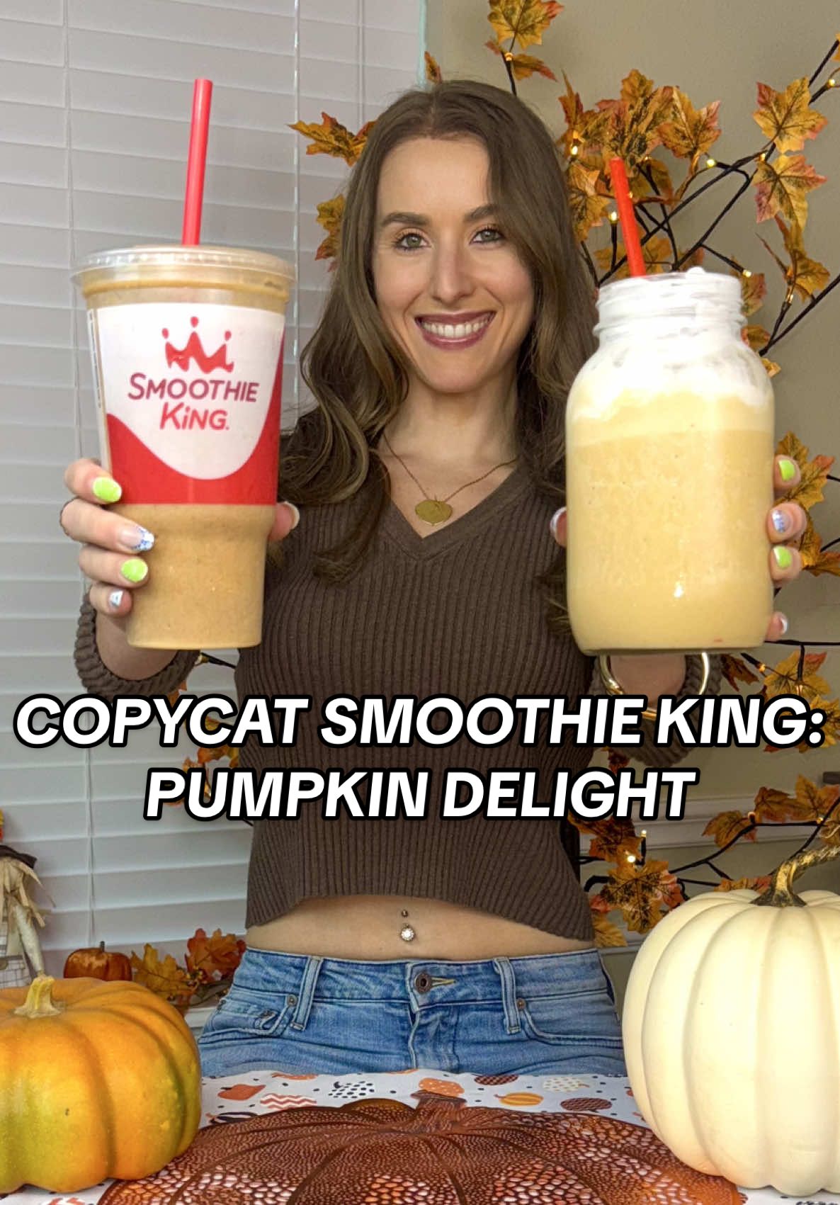 COPYCAT SMOOTHIE KING: PUMPKIN DELIGHT🎃 59g sugar vs. 10g sugar! IN BIO: 👩🏼‍🍳‘Cozy Comfort Meals’ recipe ebook 🗞️’Savor n’ Season’ weekly newsletter RECIPE: -1 cup unsweetened vanilla almond milk -1/2 frozen banana -3 tbsp pumpkin puree -1 scoop (32g) vanilla protein powder -1 tbsp nut butter (almond or pb) -Pumpkin spice -Cinnamon -Crushed ice  -Toppings: zero sugar cool whip, pumpkin spice, and cinnamon sticks  #pumpkinspiceseason #pumpkinsmoothie #pumpkinprotein #smoothieking #pumpkindelight  