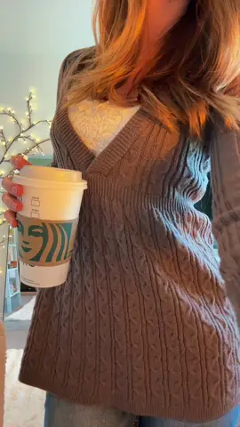 wearing babydoll sweaters all fall long🤭