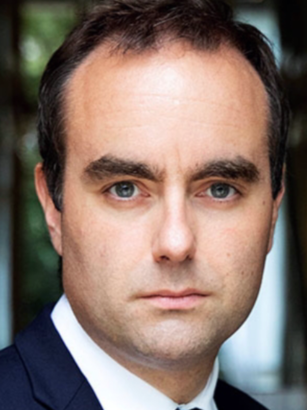 C'est quoi ce premier ministre là 💔🥀 #fyp #groscaca #enormechiassecoulante #sebastienlecornu #neuille 