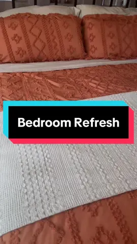 Now I don’t want to let anyone on my bed! 🤣 I love that this comforter and blanket give luxury vibes and feel with out the price tag! They are on sale only on TT Shop today! #tiktokshopcreatorpicks #bedding #cleaning #bedroom #decor 
